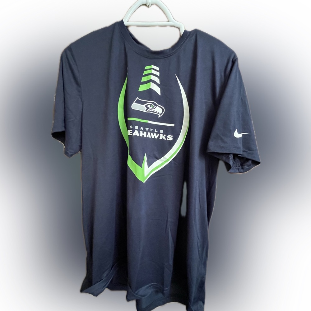 Nike Men’s Seattle Seahawks Icon Legend Navy Short Sleeve Performance T-Shirt
